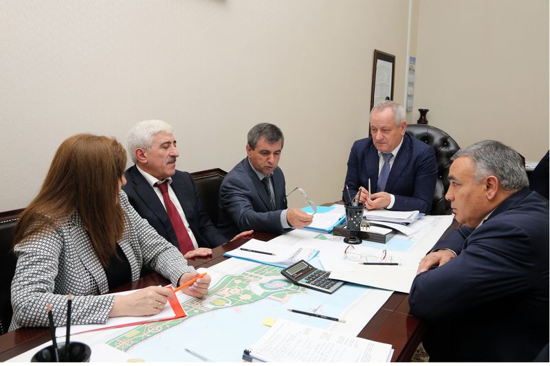 Под руководством Рамазана Алиева обсуждены вопросы использования государственного и муниципального имущества