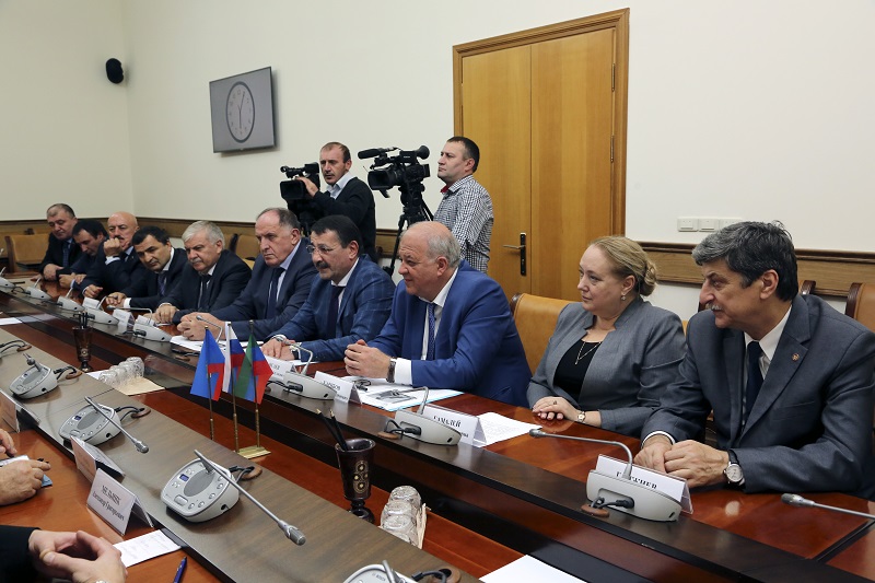 В Правительстве Дагестана состоялась встреча с официальной делегацией ЗАТО «Александровск» Мурманской области