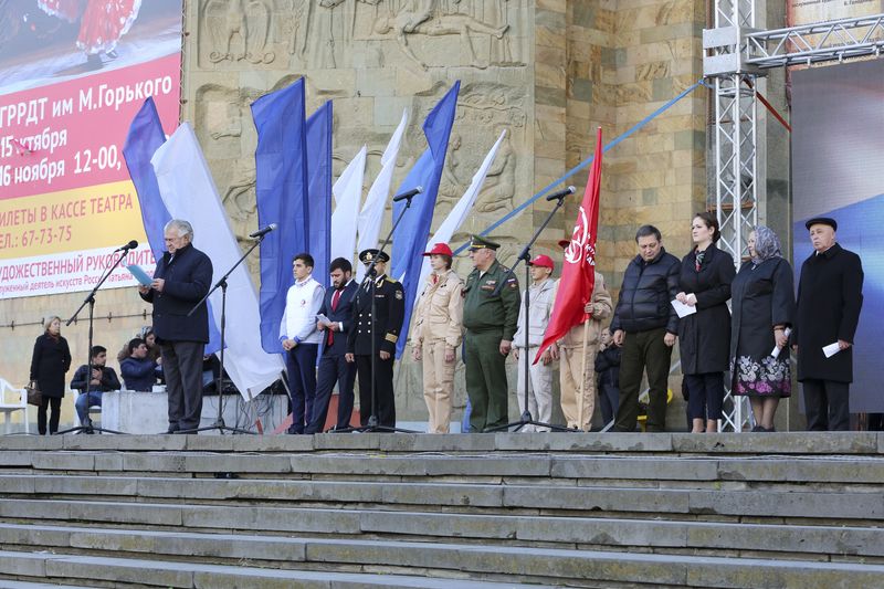 В Махачкале состоялось торжественное собрание, приуроченное ко Дню народного единства