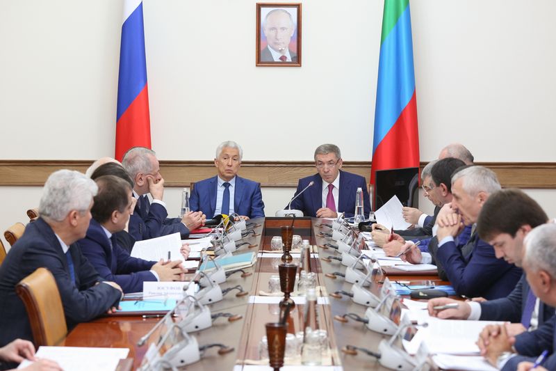 Под руководством Владимира Васильева прошло заседание Правительства Республики Дагестан
