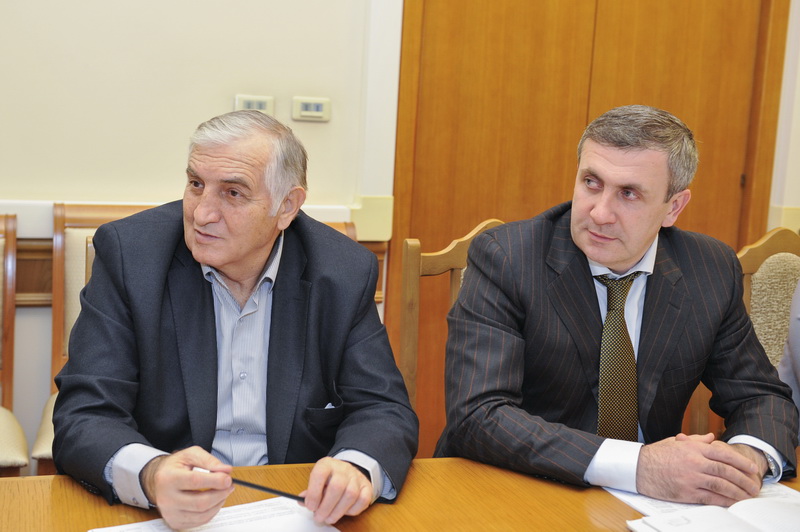 В Правительстве Дагестана обсудили вопросы проведения в 2018 году Чемпионата Европы по борьбе