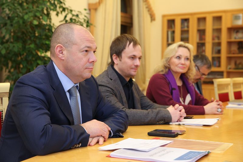 Абдусамад Гамидов и Георгий Брюсов обсудили ход подготовки к чемпионату Европы по борьбе