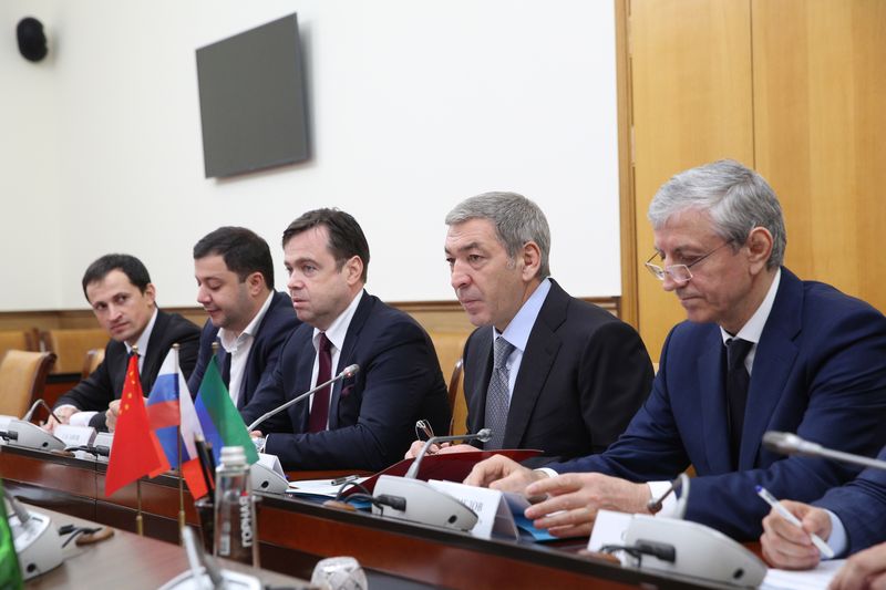 Абдусамад Гамидов встретился с предпринимателями из Китайской Народной Республики