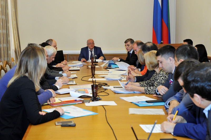 В Правительстве Дагестана состоялось совместное заседание проектных комитетов по  реализации приоритетных проектов развития Республики Дагестан «Образование» и «Человеческий капитал»
