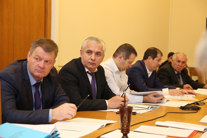 Газификация республики и вопросы предотвращения нарушения охранных зон обсуждены в Правительстве Дагестана