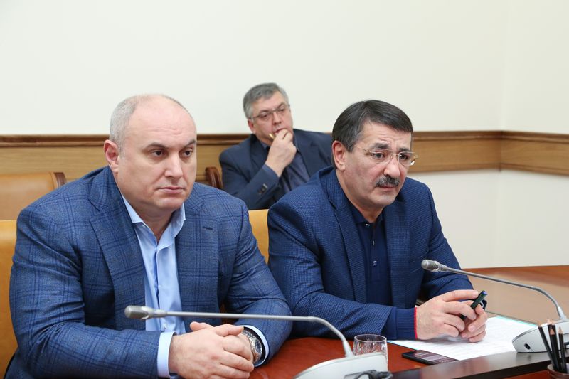 Вопросы функционирования объектов жизнеобеспечения в выходные и праздничные дни обсудили в Правительстве РД