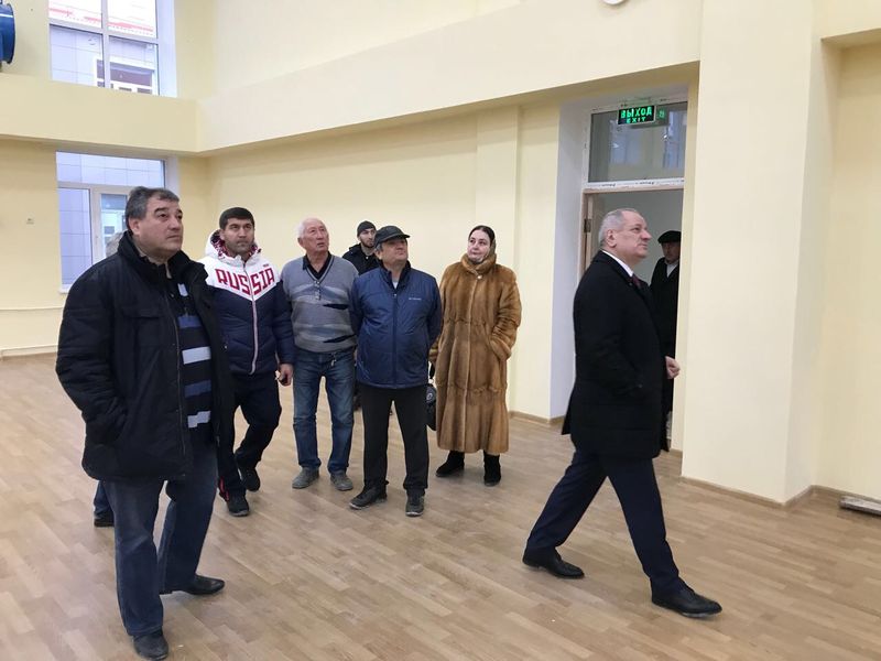 Рамазан Алиев осмотрел построенный допкорпус школы № 10 в г.Махачкале