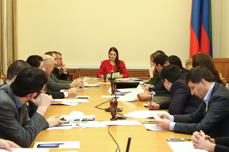 Реализацию приоритетного проекта «Эффективное государственное управление» обсудили в Правительстве Дагестана