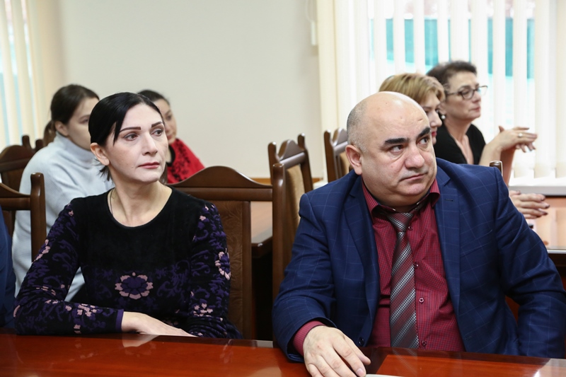 Абдусамад Гамидов представил нового министра образования и науки РД