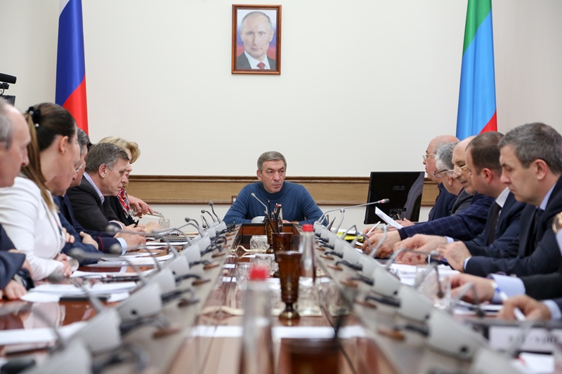 Под руководством Абдусамада Гамидова прошло заседание межведомственной рабочей группы по подготовке и проведению чемпионата Европы по спортивной борьбе 2018 года