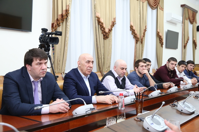 Абдусамад Гамидов встретился с победителями и призерами Ярыгинского турнира