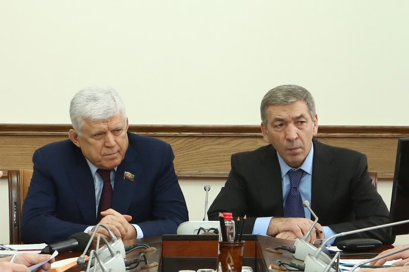 Вопросы упорядочения деятельности розничных рынков обсудили в Правительстве Дагестана