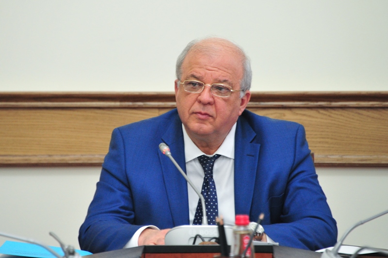 Подготовку к предстоящему чемпионату Европы по спортивной борьбе обсудили в Правительстве Дагестана