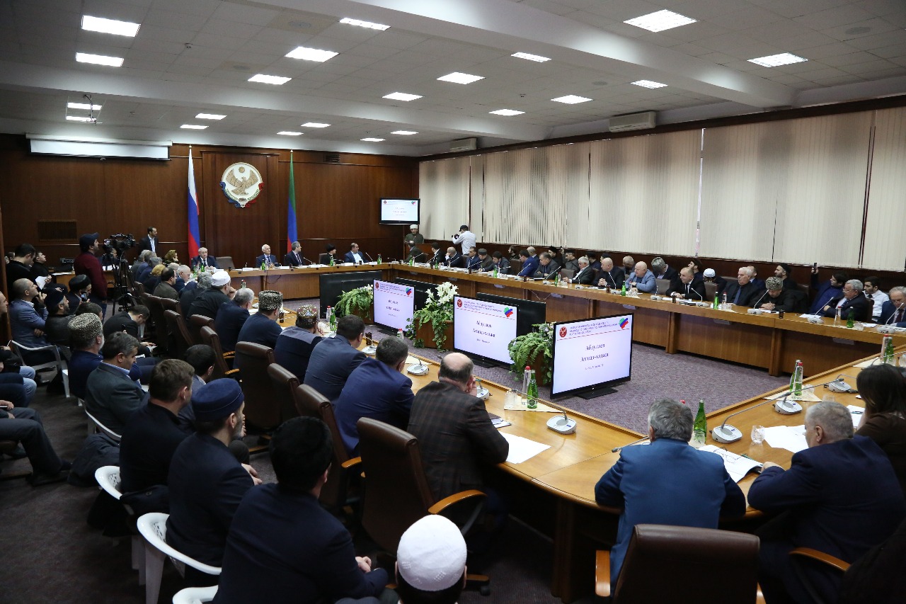 В Дагестане подвели итоги деятельности Комитета по свободе совести, взаимодействию с религиозными организациями РД за 2017 год и обсудили планы на 2018 год