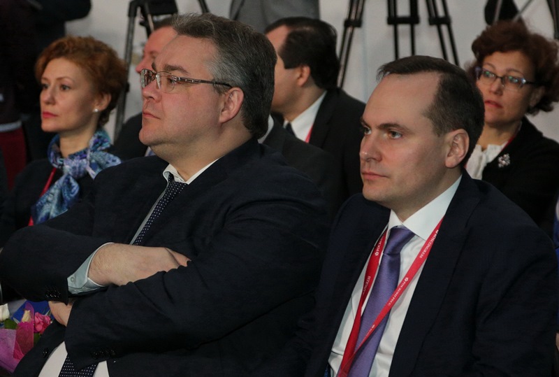 Председатель Правительства Дагестана принял участие во встрече Дмитрия Медведева с главами регионов
