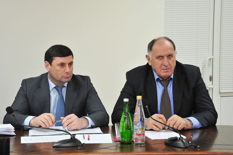 Председатель Правительства Дагестана Артём Здунов встретился с коллективом регионального министерства сельского хозяйства и продовольствия.