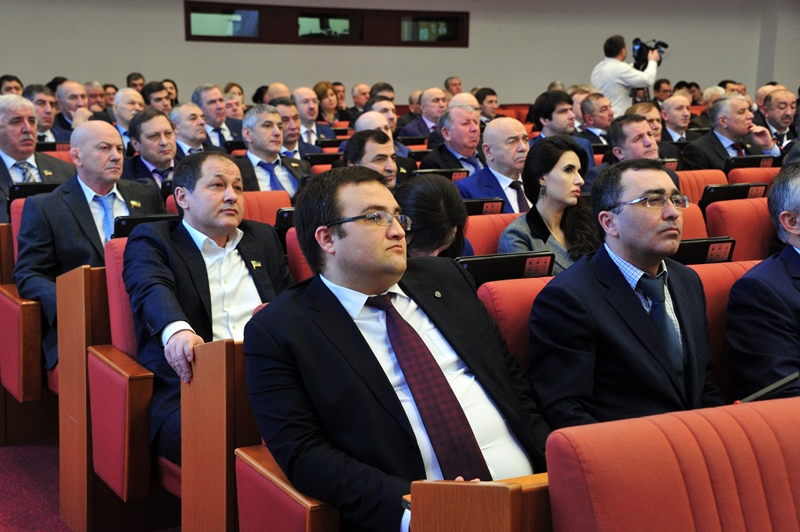 Председатель Правительства РД принял участие в работе девятнадцатой сессии Народного Собрания