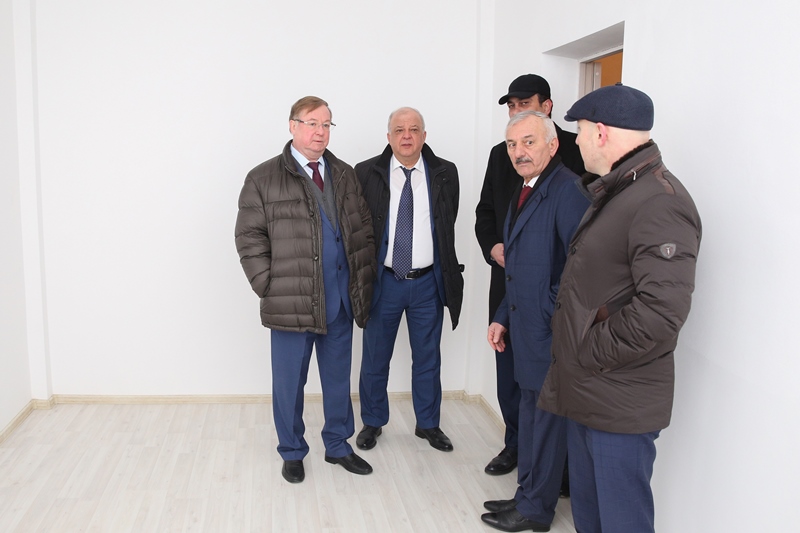 В Махачкале Сергей Степашин осмотрел дома, построенные в рамках реализации программы по переселению граждан из аварийного жилья