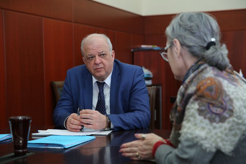 Анатолий Карибов провел прием граждан