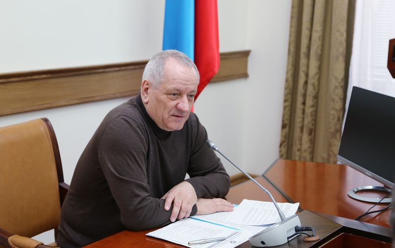 Рамазан Алиев провел совещание с ресурсоснабжающими организациями и сетевыми компаниями