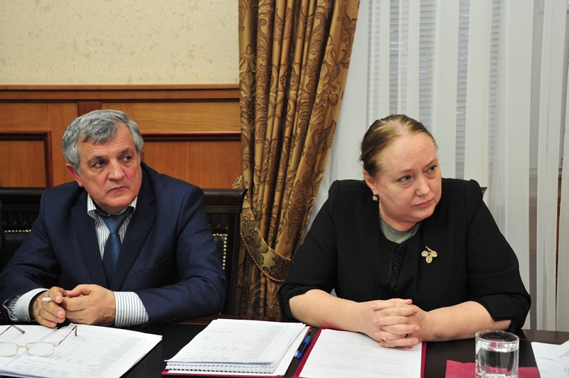 Председатель Правительства Дагестана посетил республиканское Министерство по национальной политике