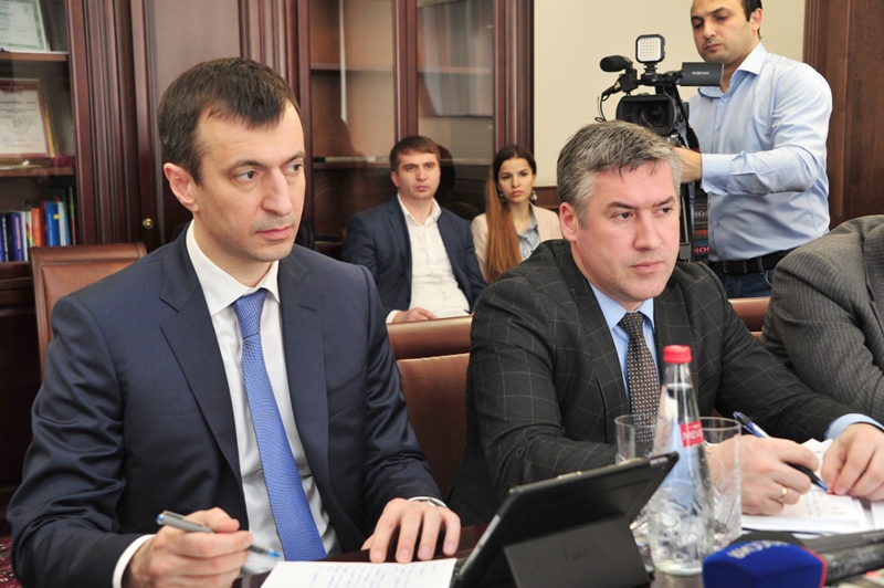 Председатель Правительства Дагестана посетил Министерство труда и социального развития республики