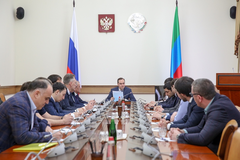 Артем Здунов встретился с представителями организаций строительного комплекса Дагестана