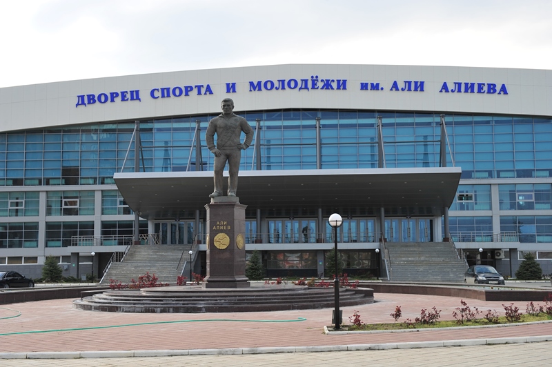 Анатолий Карибов проверил готовность объектов к чемпионату Европы