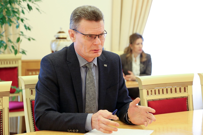 Артём Здунов обсудил с руководителем макрорегиона «Северный Кавказ» ПАО «Почта Банк» вопросы сотрудничества