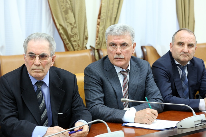 Под руководством Артёма Здунова обсуждена противопаводковая ситуация в Республике Дагестан