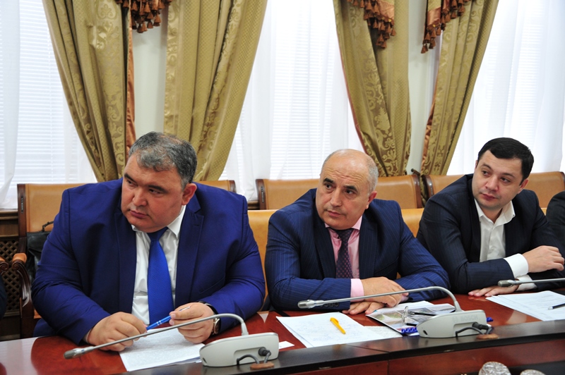 Под руководством Артёма Здунова обсуждены вопросы реализации инвестиционных проектов в Республике Дагестан