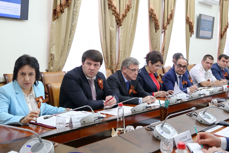 Под руководством Артёма Здунова обсудили ход подготовки детских оздоровительных учреждений к  организации летнего отдыха