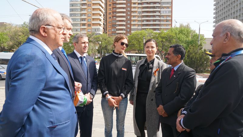 В Махачкале дали старт автопробегу India-Russia Friendship Motor Rally