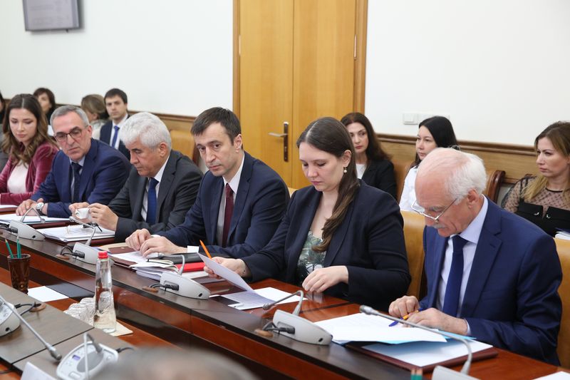 На заседании Правительства обсудили меры по улучшению состояния сельхозтехники Дагестана