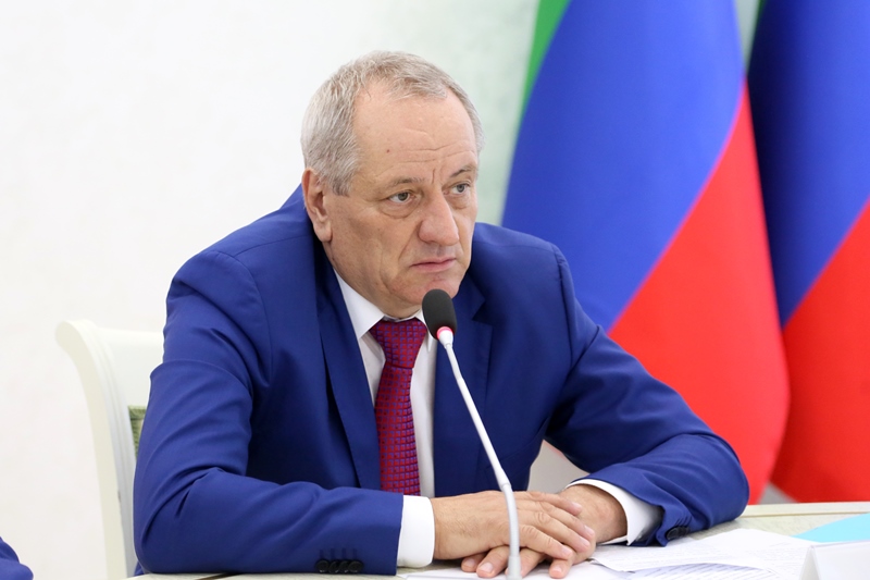 Вопрос обеспечения полноты уплаты налоговых платежей предприятиями строительной отрасли обсудили под руководством Рамазана Алиева