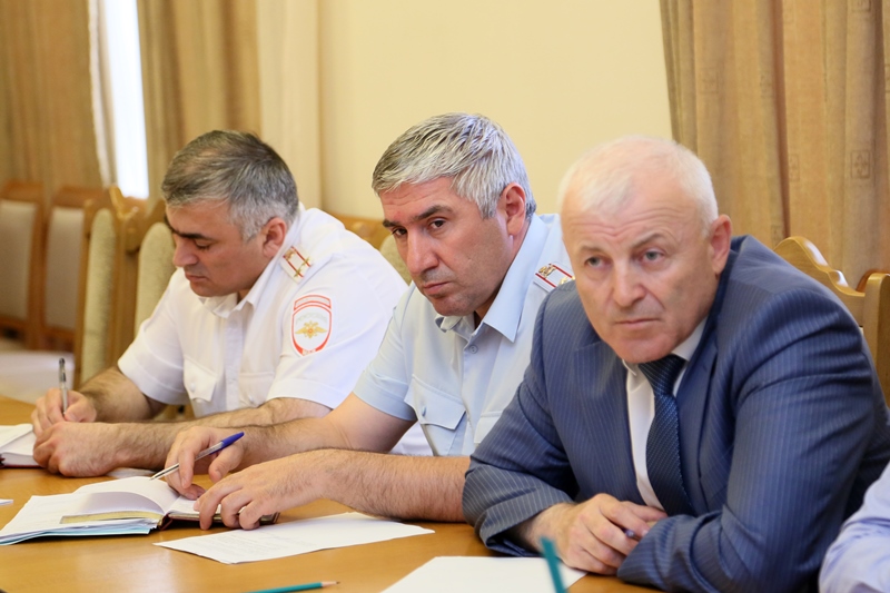 Ограничение въезда в Махачкалу грузового транспорта в дневное время обсудили в Правительстве Дагестана