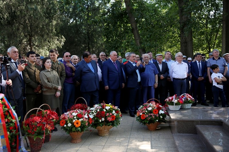 Анатолий Карибов принял участие в митинге памяти Магомед-Салама Умаханова