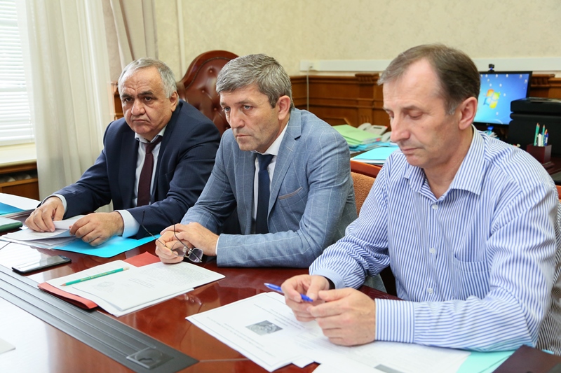 Рамазан Джафаров обсудил ход реализации проектов в рамках приоритетного направления развития Республики Дагестан «Безопасный Дагестан»