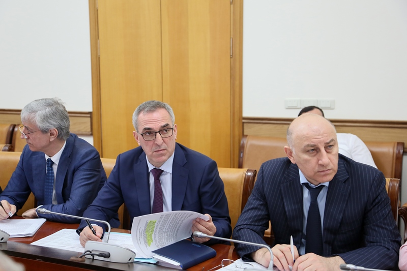 В Правительстве Дагестана обсудили реализацию госпрограмм