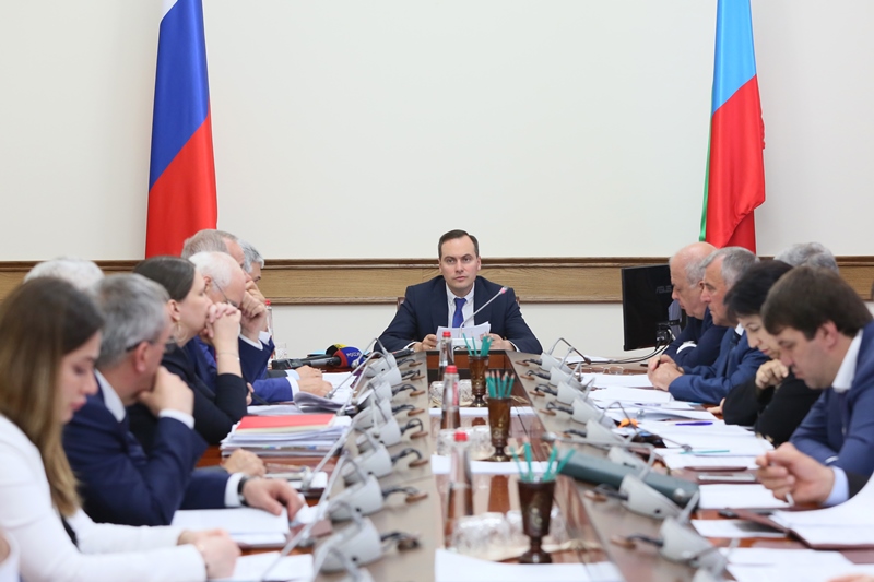 Под руководством Артёма Здунова состоялось заседание Правительства Дагестана