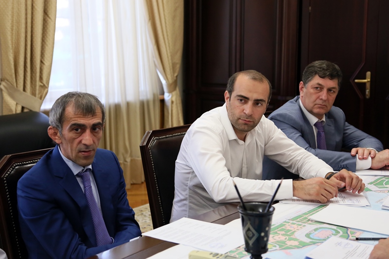 Рамазан Алиев провел заседание рабочей группы по мобилизации резервов налоговых и неналоговых доходов