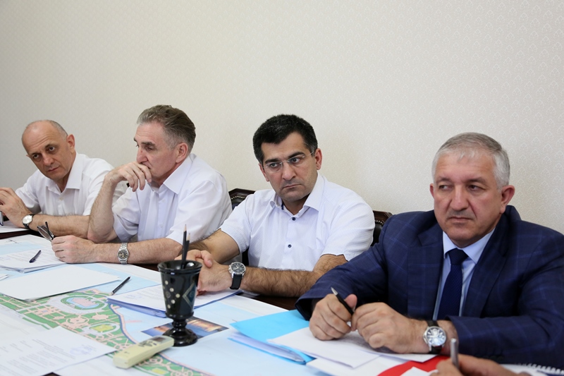Рамазан Алиев провел заседание рабочей группы по мобилизации резервов налоговых и неналоговых доходов