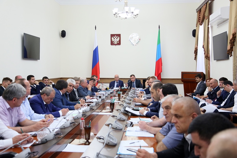 Обсуждены пути преобразований в электросетевом комплексе Дагестана