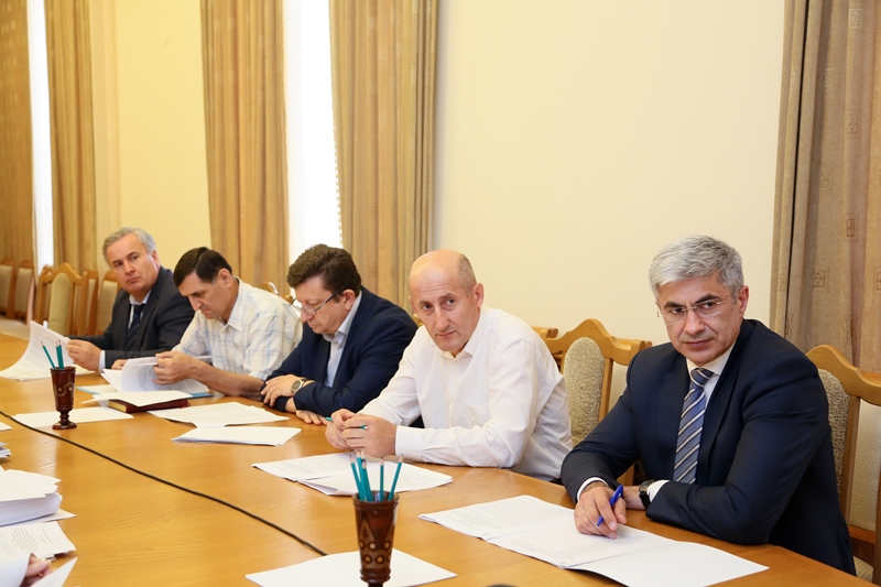 Сорок предпринимателей готовы вложить финансовые средства в реализацию проекта «100 школ»