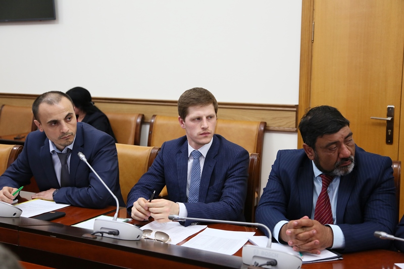 В Правительстве Дагестана обсуждены меры по исполнению государственных гарантий