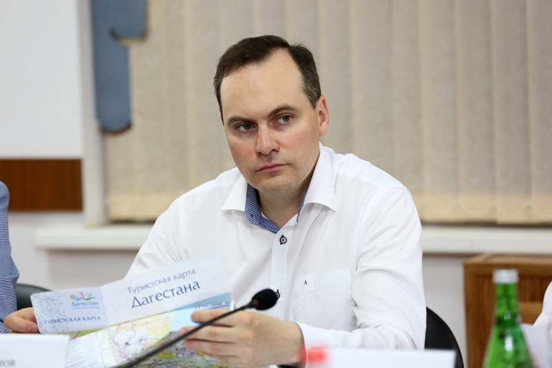 Артём Здунов принял участие в работе стратегической сессии по развитию туристического комплекса