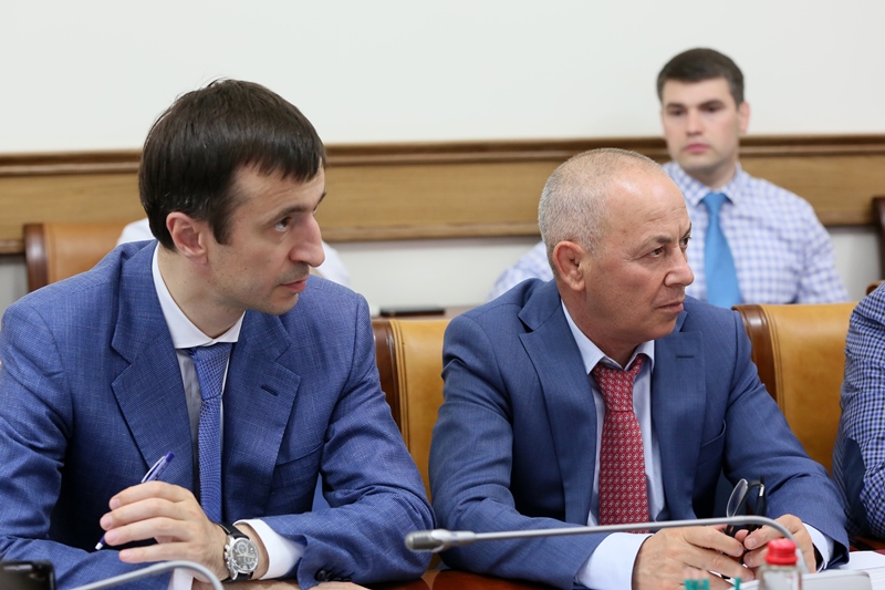 В Правительстве Дагестана обсудили вопросы проведения инвентаризации госимущества