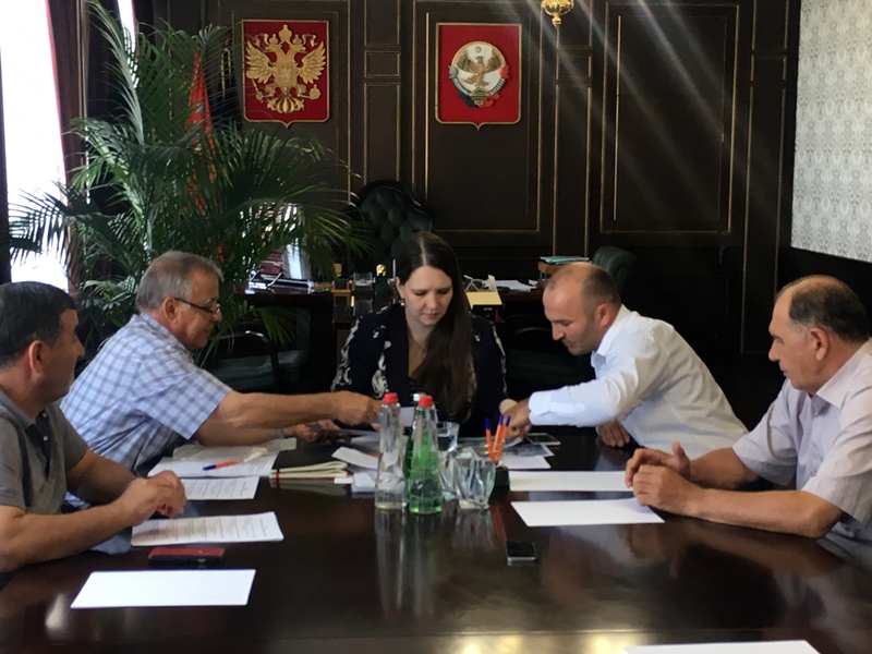 Екатерина Толстикова провела приём граждан в Бабаюртовском районе