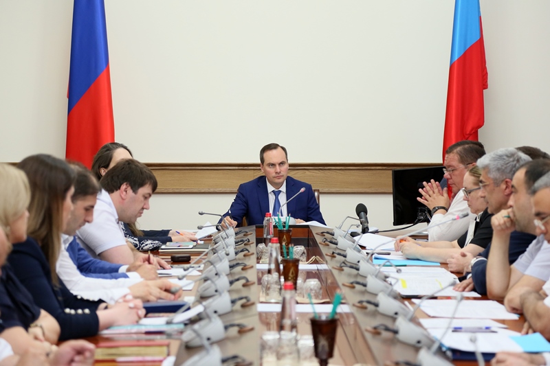 Под руководством Артёма Здунова обсудили вопросы кредиторской задолженности