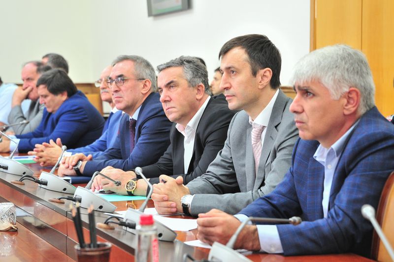 Рамазан Джафаров встретился с делегацией МАИБ и инвесторами из Турции